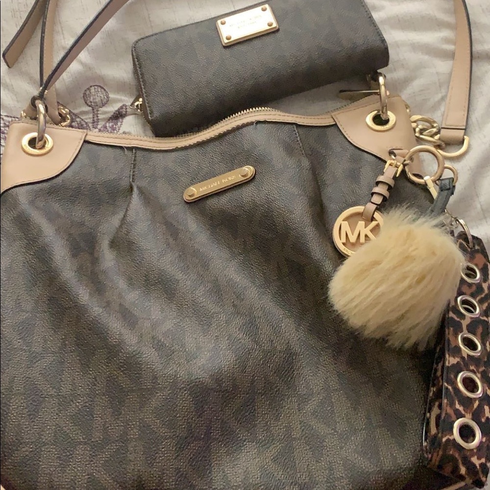 Michael Kors crossbody set.